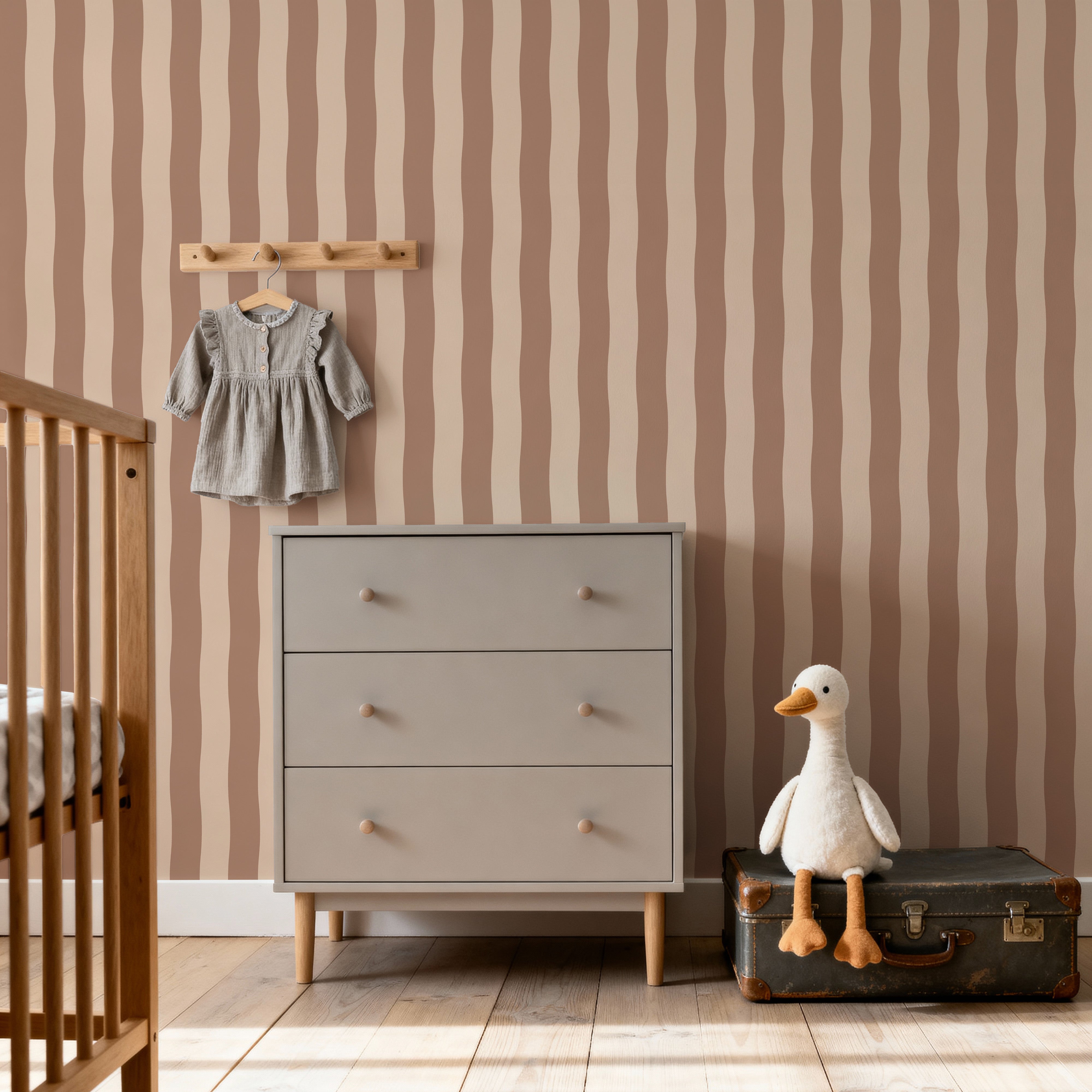 Behang Wavy Stripes - biscuit
