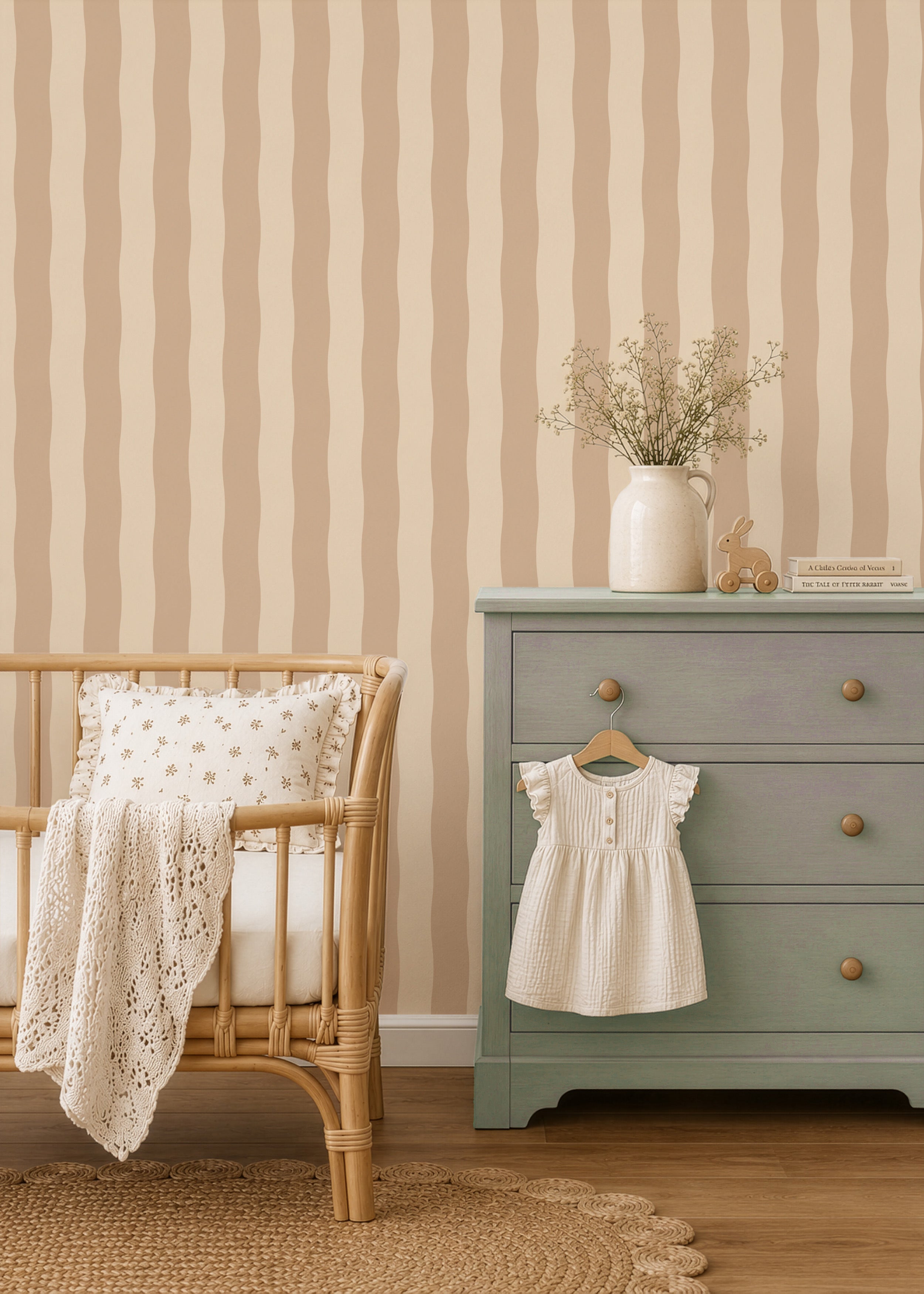 Wallpaper Wavy Stripes - biscuit