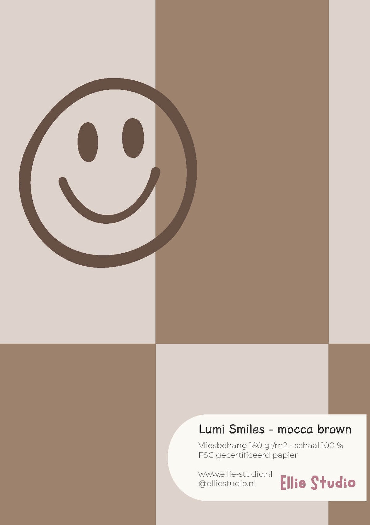 A4 behangstaal Lumi Smiles - mocca brown van ELLIE Studio: moccabruine en lichtbeige ruiten met een smiley