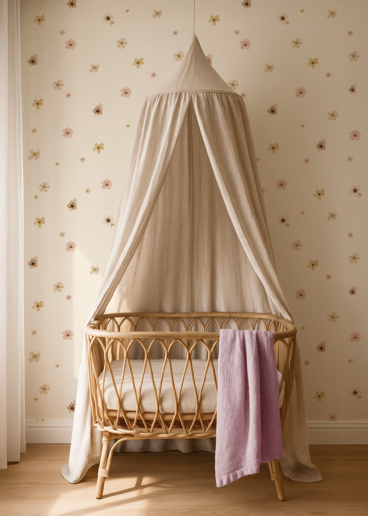 Rotan wieg met lichte hemel voor Vintage Flowers behang