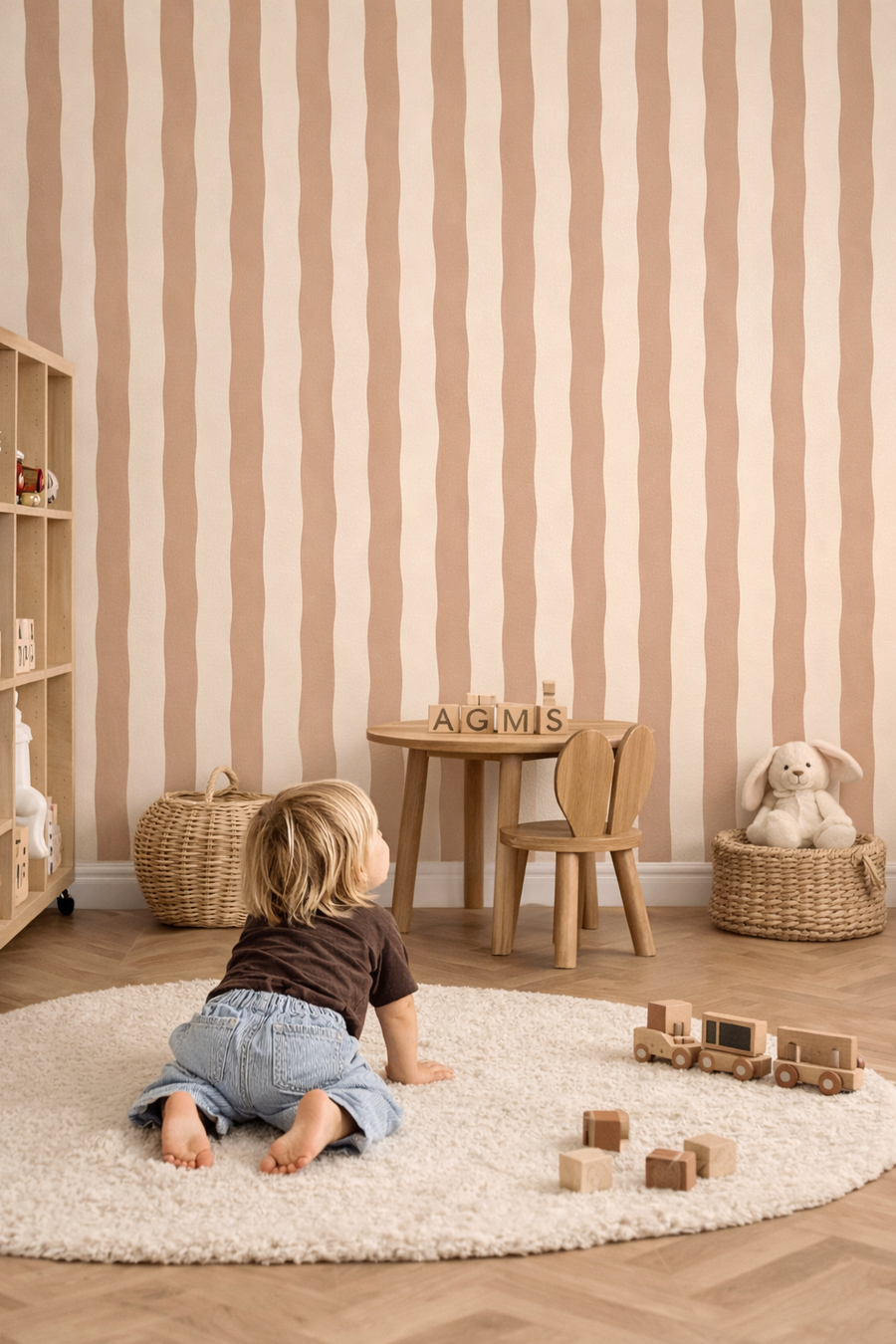 Wallpaper Wavy Stripes - biscuit
