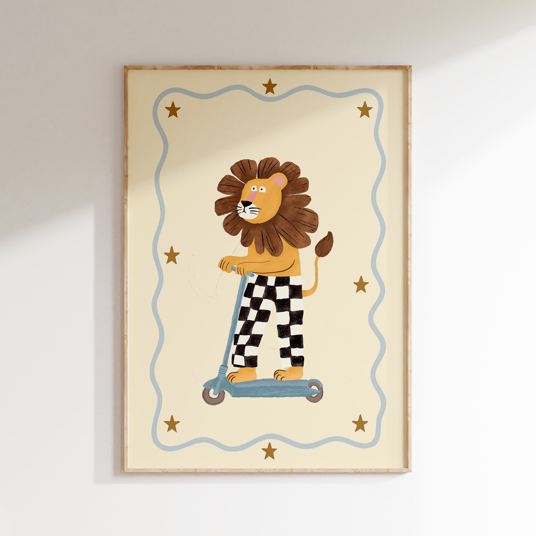 Kinderkamer print - Stoere leeuw op step